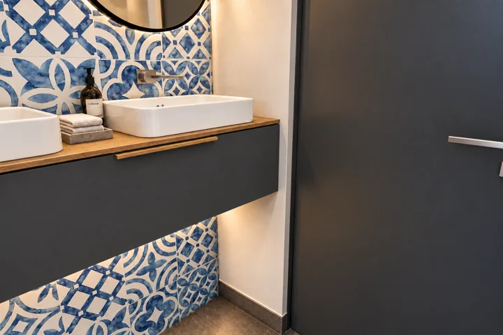 Espace lavabo · Étage — L’espace en usage